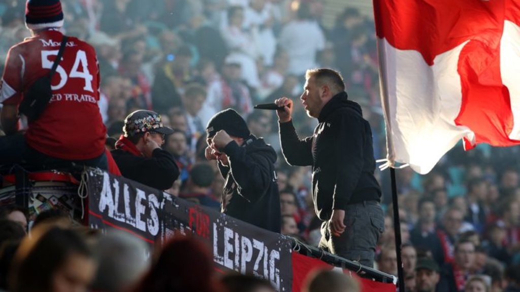 „Ein befreiendes und reinigendes Gefühl”: RB-Vorsänger Sebastian (rechts) in Aktion