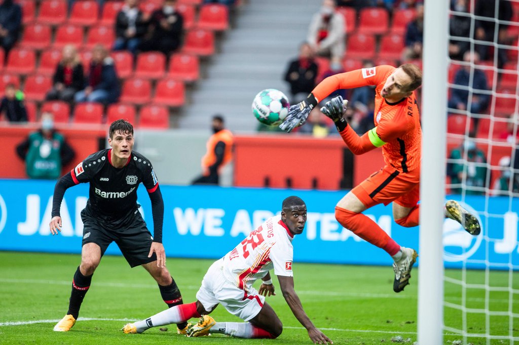 Starker Schick: Der Ex-Leipziger zwang Peter Gulacsi zu einer Glanzparade.