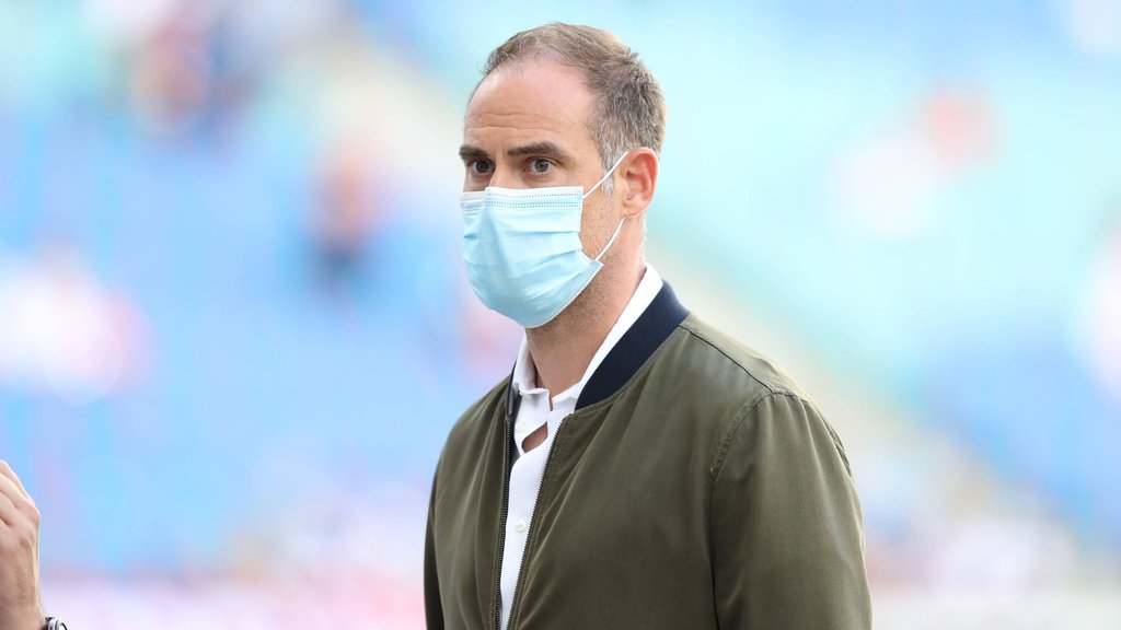 RB-Boss Mintzlaff sieht den Fußball in wirtschaftlicher Schieflage, sollte es einen weiteren Lockdown für die Bundesliga geben.