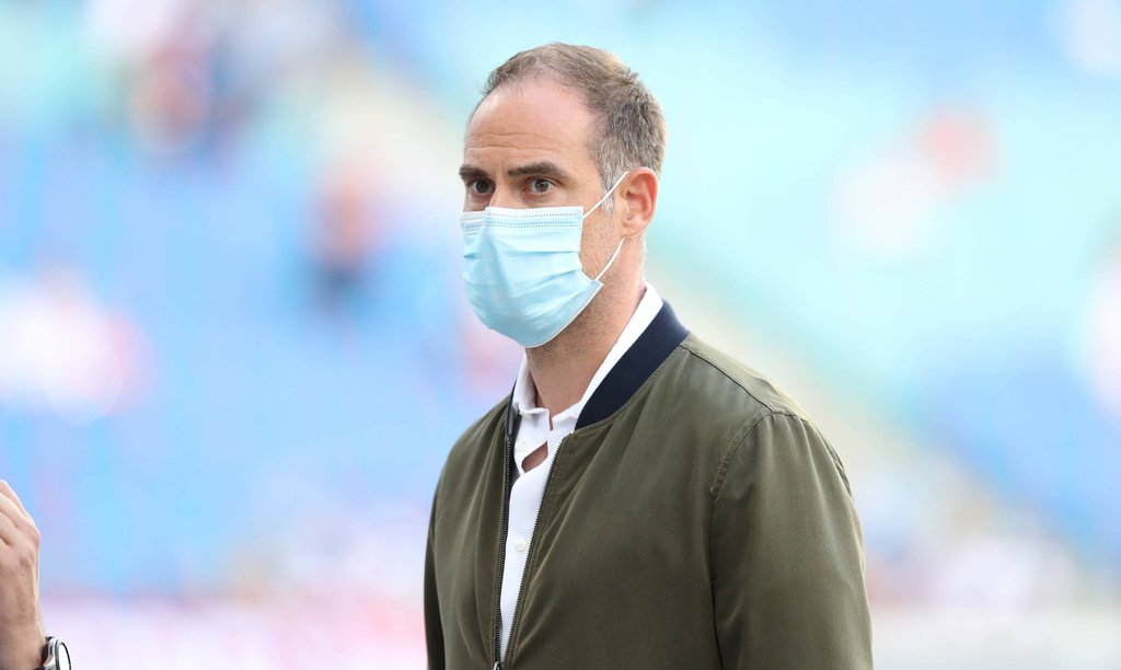 RB-Boss Mintzlaff sieht den Fußball in wirtschaftlicher Schieflage, sollte es einen weiteren Lockdown für die Bundesliga geben.