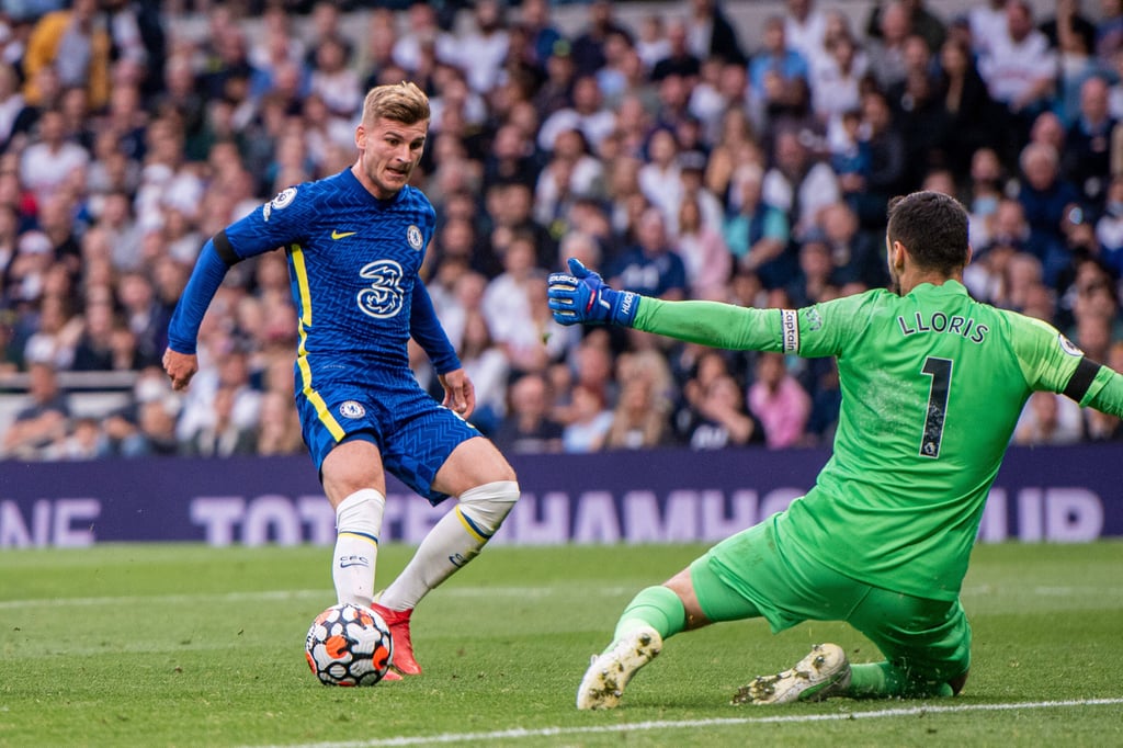 Timo Werner scheitert mit einer Chance an Tottenhams Schlussmann Hugo Lloris.