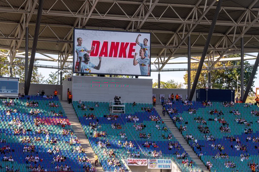 RB Leipzig darf in der kommenden Bundesliga-Saison wieder vor Zuschauern in der Red-Bull-Arena spielen.