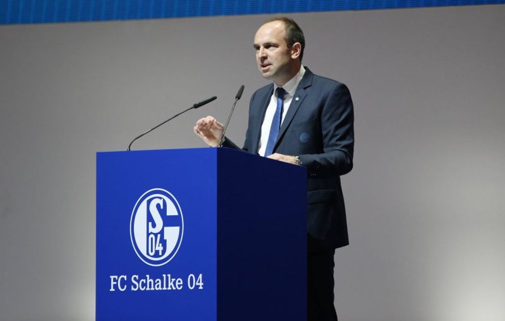 Schalke-Marketingchef Alexander Jobst warnt vor neuen Vereinen ohne Tradition.