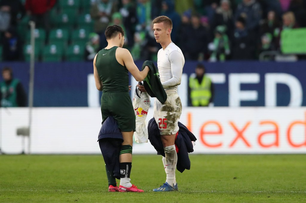Trikottausch: Auch Dani Olmo wechselt gegen den BVB das Trikot.