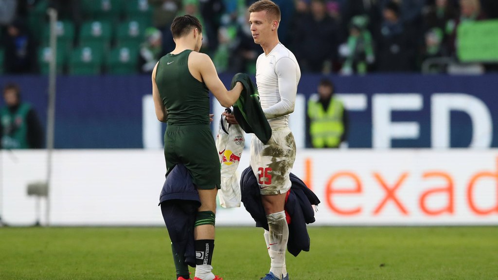 Trikottausch: Auch Dani Olmo wechselt gegen den BVB das Trikot.