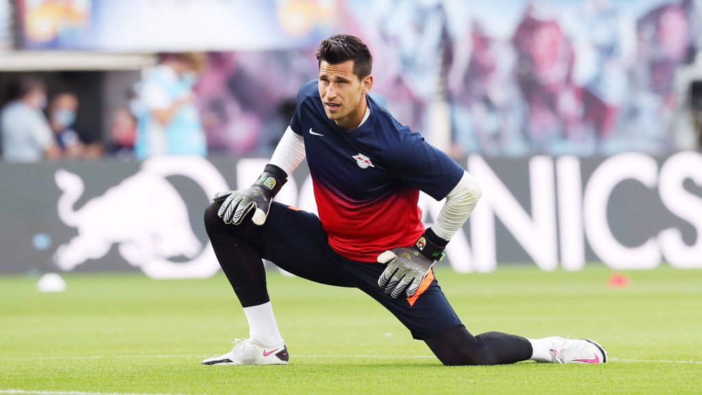 <a href="https://rblive.de/philipp-tschauner">Philipp Tschauner</a>&nbsp;wurde beim 1. FC Nürnberg ausgebildet und steht seit 2019 bei RB unter Vertrag.