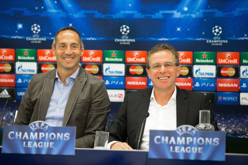 Adi Hütter und Ralf Rangnick zu gemeinsamen Zeiten mit Red Bull Salzburg in der Champions League Qualifikation.