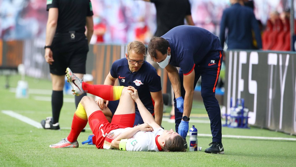 Das rechte Knie schmerzt: Marcel Sabitzer.