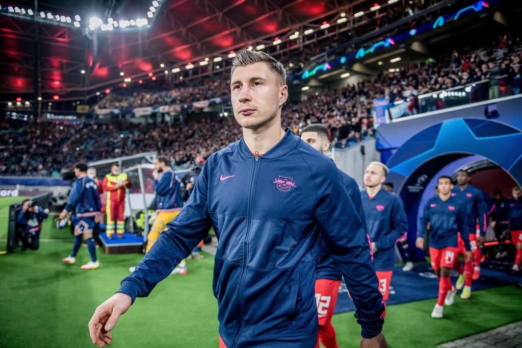 Entschlossener Blick: Willi Orban beim Betreten des Stadions in der Champions League.