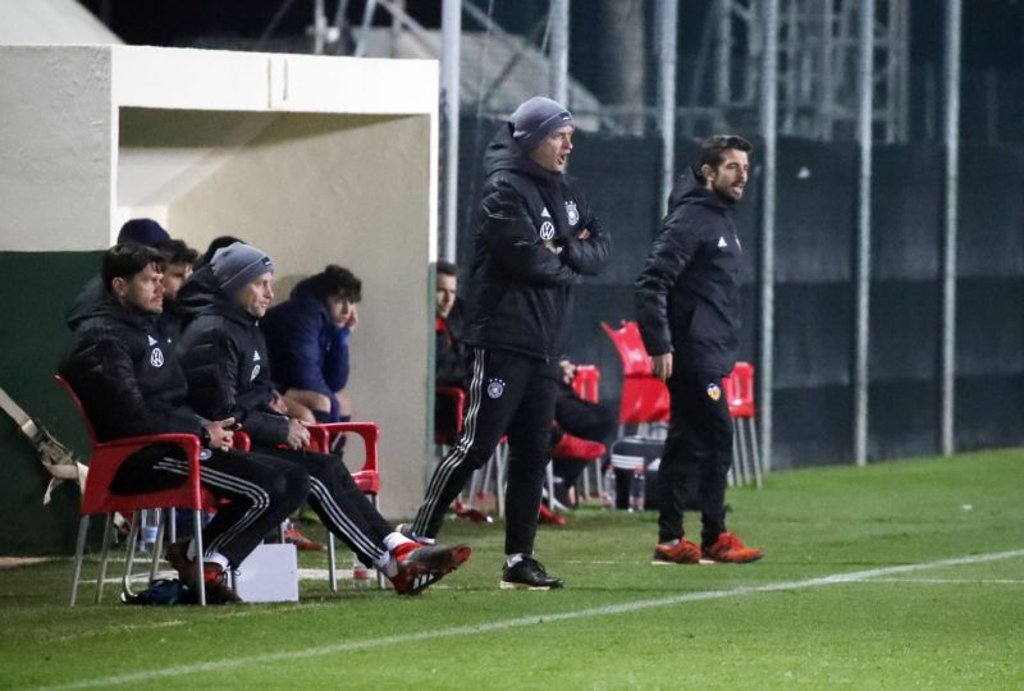 DFB-Coach Christian Wück vertraut auf drei Talente von RB Leipzig.