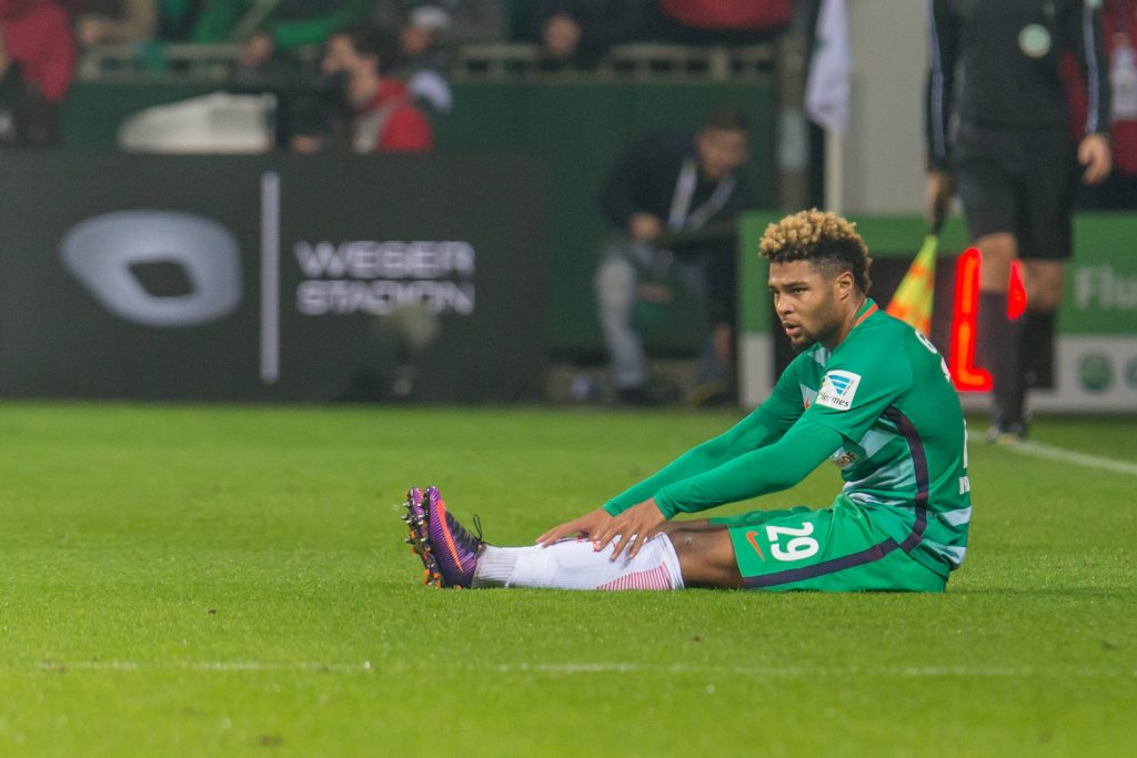 Serge Gnabry war nach Verletzung nur kurz am Boden.