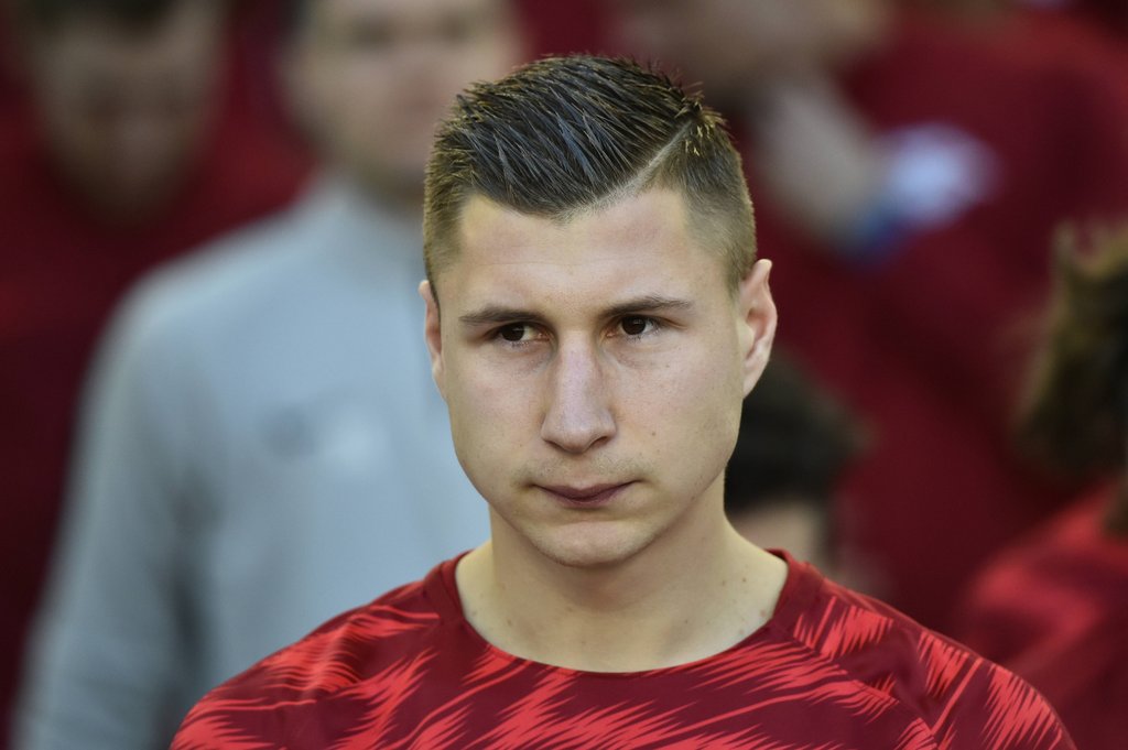 Willi Orban schaut auch gern mal über den Tellerrand seines Fußballerlebens hinaus.