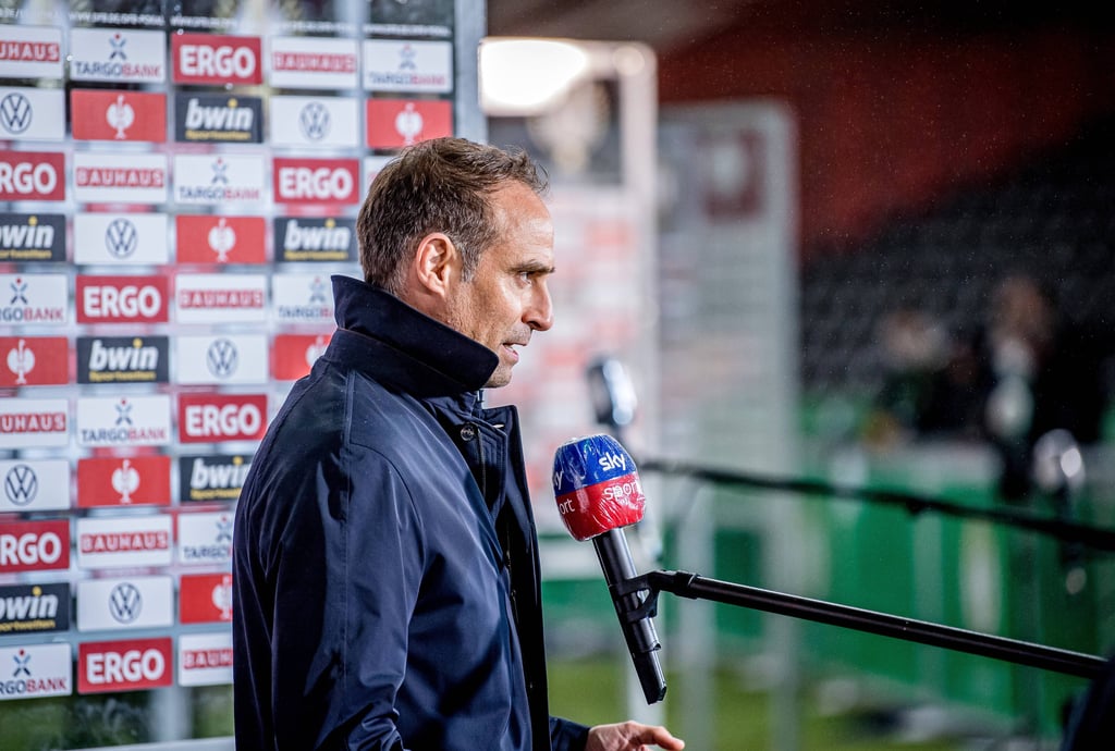 RB Leipzigs Geschäftsführer Oliver Mintzlaff stärkt Coach Jesse Marsch den Rücken.