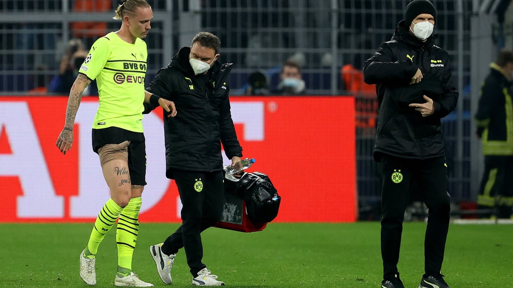 Mit Marius Wolf ist auch der letzte Linksverteidiger des BVB verletzt.
