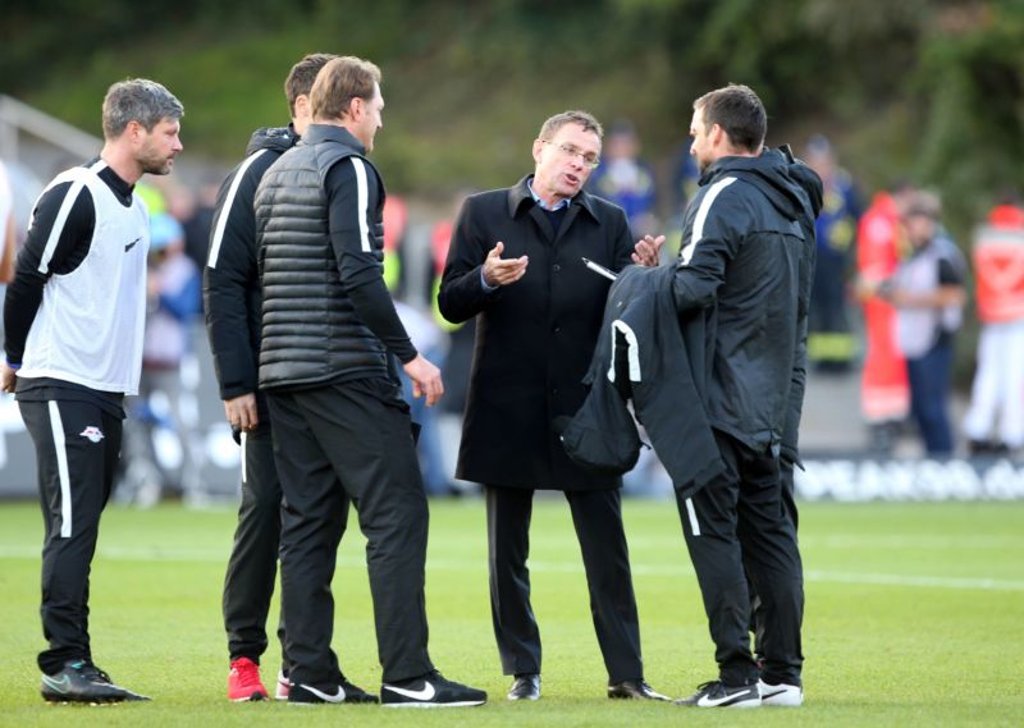 Ralf Rangnick mit dem Trainerstab des letzten Jahres.