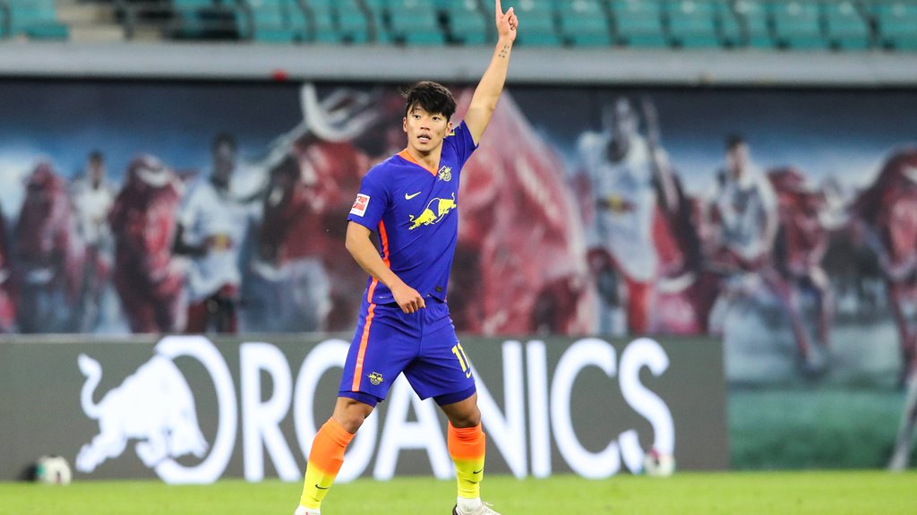 Macht auf sich aufmerksam: RB Leipzigs Hee-Chan Hwang gegen den SC Freiburg.