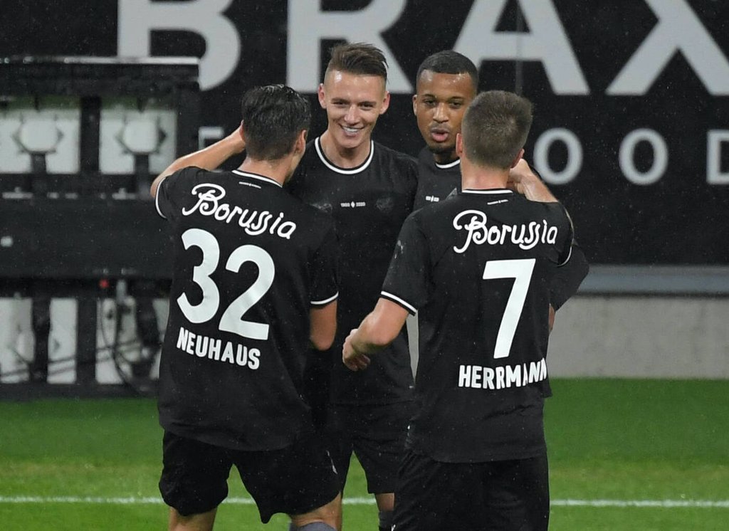 Große Freude bei Hannes Wolf über den Treffer gegen Ex-Klub RB