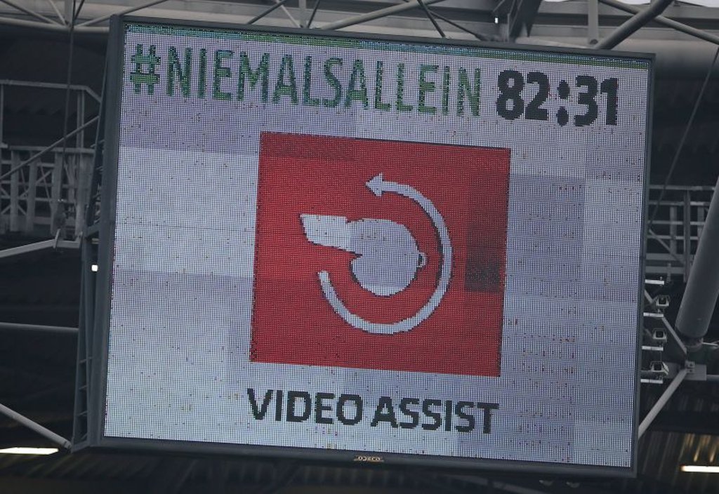 Per Videobeweis wurde das 3:3 von Hannover 96 gegen RB Leipzig aberkannt. Die Niedersachsen sind damit nicht einverstanden.