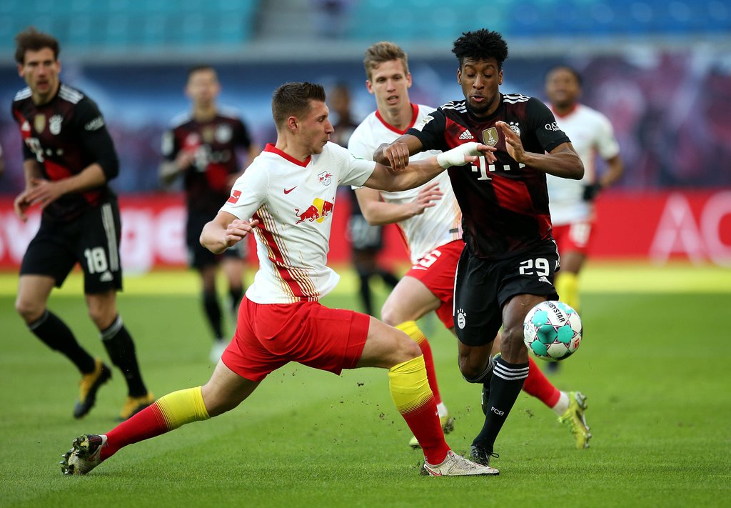 Willi, der Zweikämpfer: Orban gegen Kingsley Coman.