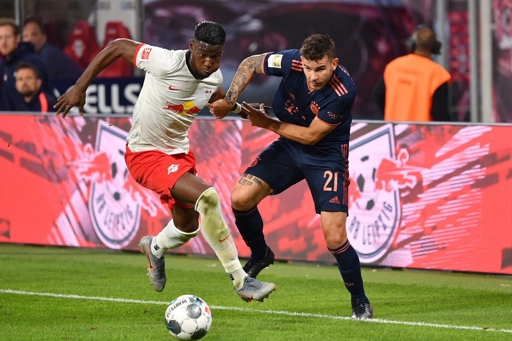 Nordi Mukiele beim Duell gegen den FC Bayern München.