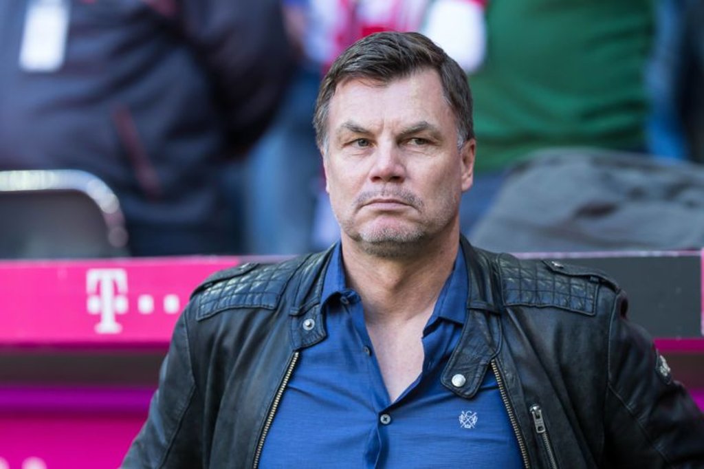 Thomas Helmer findet, die Bayern sollten Timo Werner holen.