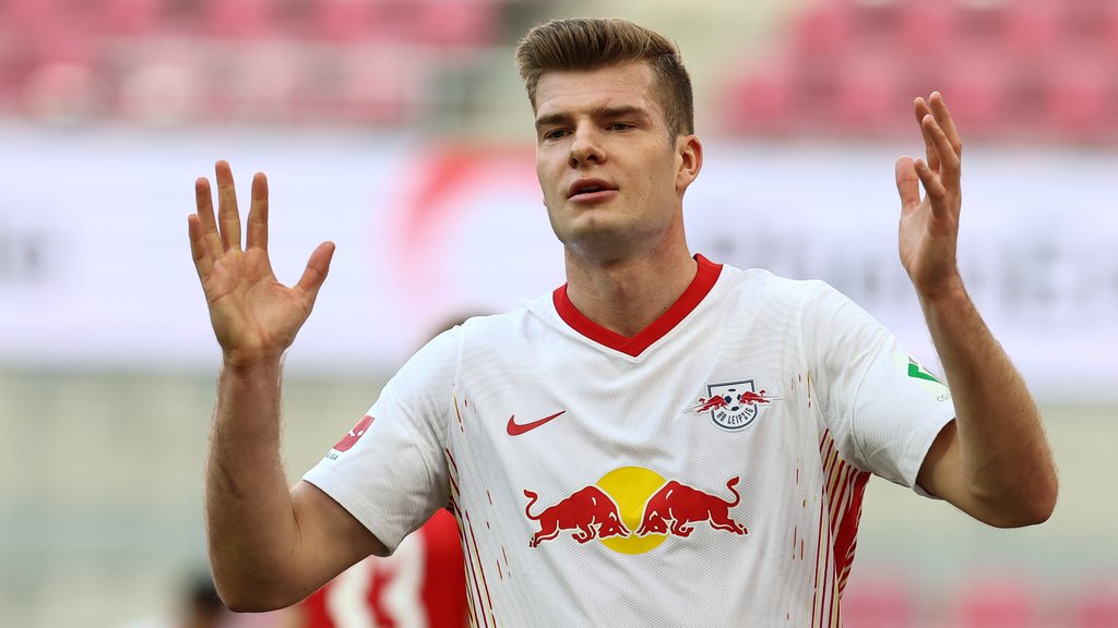 „Wir müssen ihn in mehr Situationen in die Box kriegen”: Julian Nagelsmann über Alexander Sörloth.