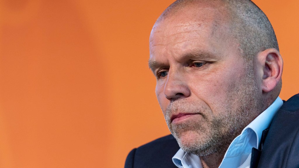 Nico-Jan Hoogma hat RB Leipzig aufgrund von Julian Nagelsmann als guten nächsten Schritt für Brian Brobbey  genannt.