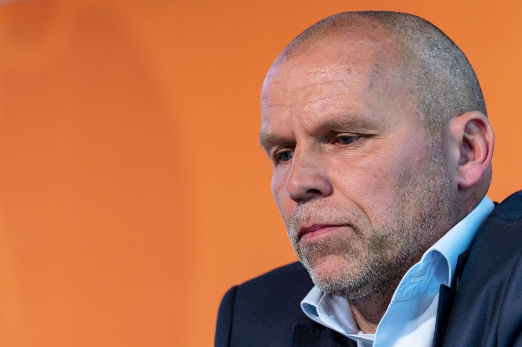 Nico-Jan Hoogma hat RB Leipzig aufgrund von Julian Nagelsmann als guten nächsten Schritt für Brian Brobbey genannt.