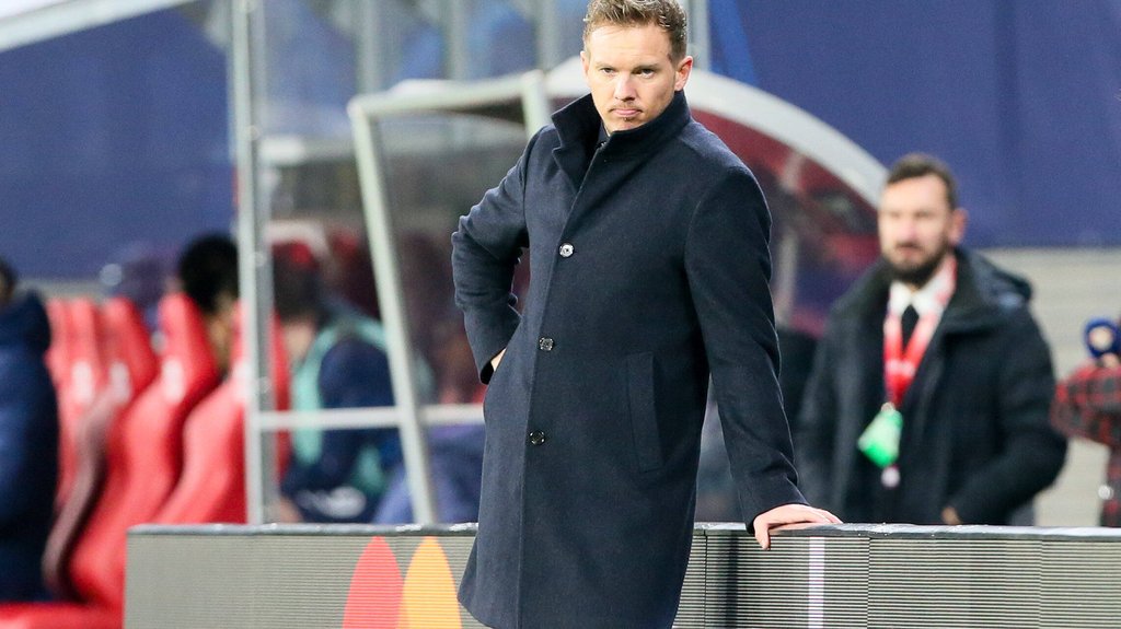RB-Coach Julian Nagelsmann nachdenklich