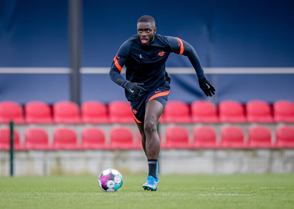 Dayot Upamecano beim Training bei RB Leipzig am Cottaweg.  