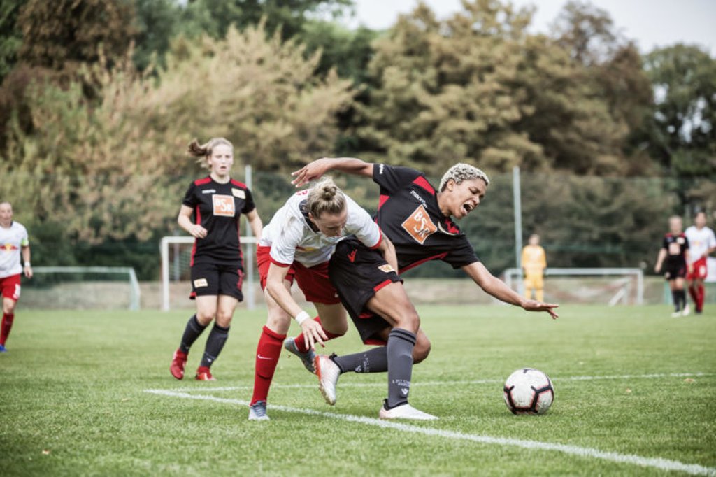 Die Frauen von RB Leipzig spielen Unentschieden gegen Union Berlin.