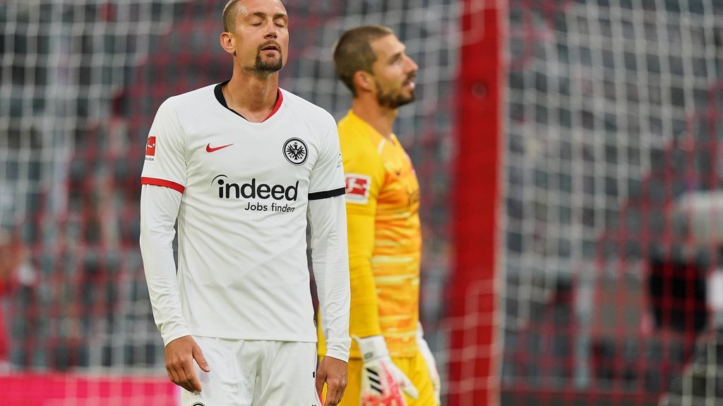 Stefan Ilsanker sah sich nach dem 3:3 gegen den SC Freiburg wüsten Beschimpfungen ausgesetzt.