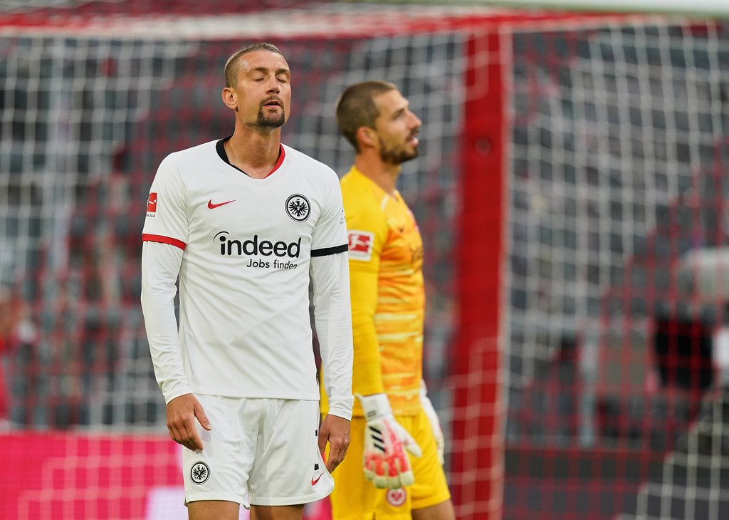 Stefan Ilsanker sah sich nach dem 3:3 gegen den SC Freiburg wüsten Beschimpfungen ausgesetzt.