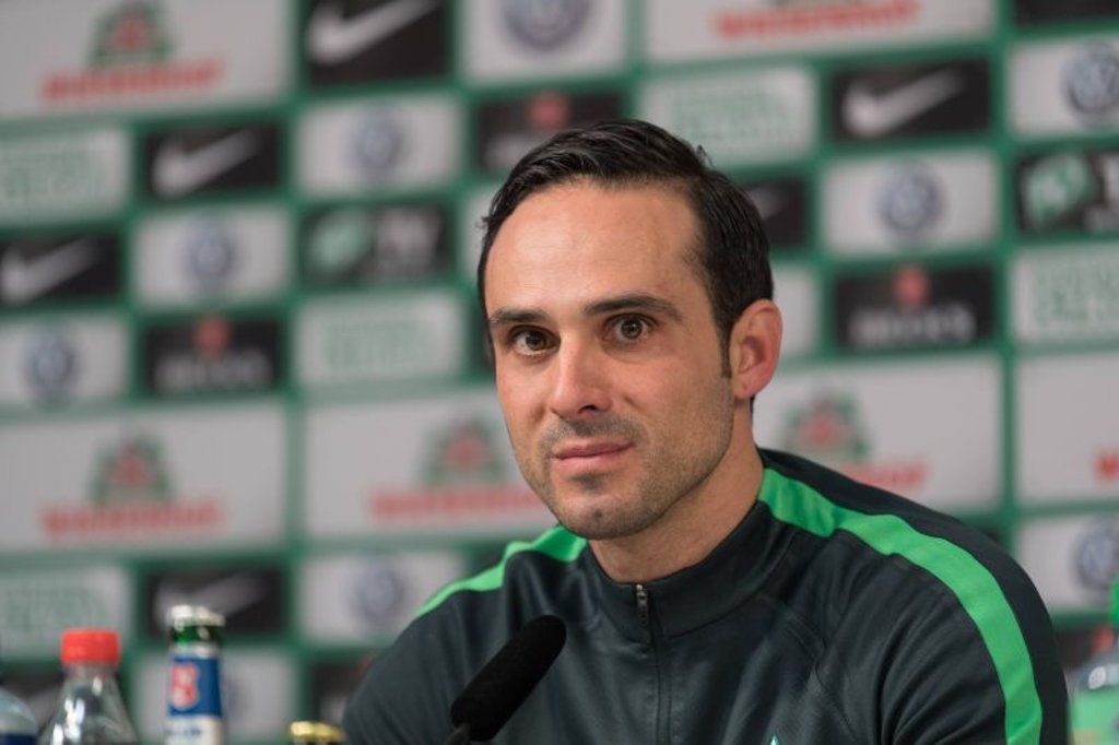 Alexander Nouri unter Druck: mit Werder Bremen muss er gegen RB Leipzig im Abstiegskampf punkten.