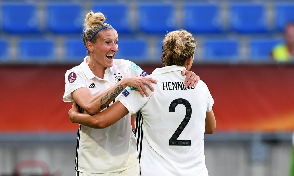 RB-Spielerin Anja Mittag startet mit Josephine Henning einen Podcast.