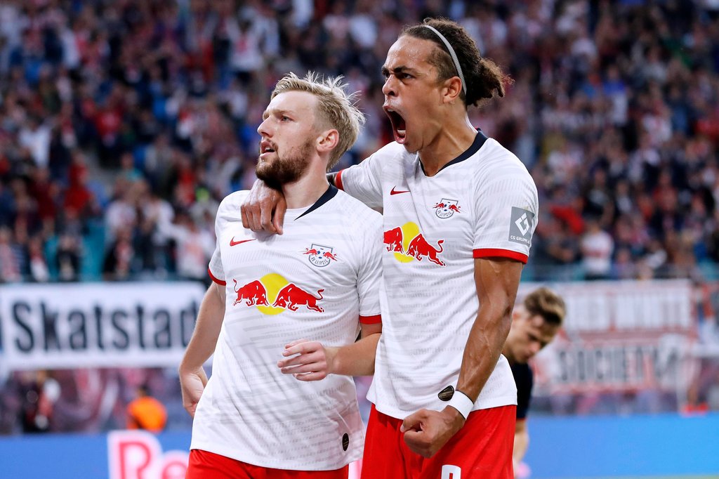 Yussuf Poulsen (r.) und Emil Forsberg.haben mit RB Leipzig noch viel vor.
