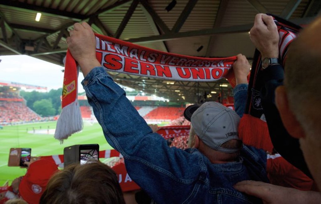 Die Fans von Union Berlin haben sich für den Ligastart gegen RB Leipzig eine ganz besondere Banner-Aktion ausgedacht.