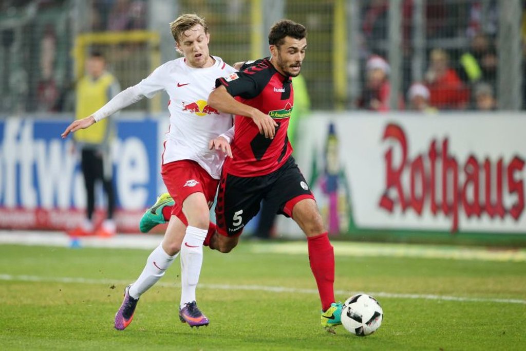 Laufduelle wie gegen Emil Forsberg will Manuel Gulde gegen RB Leipzig vermeiden.