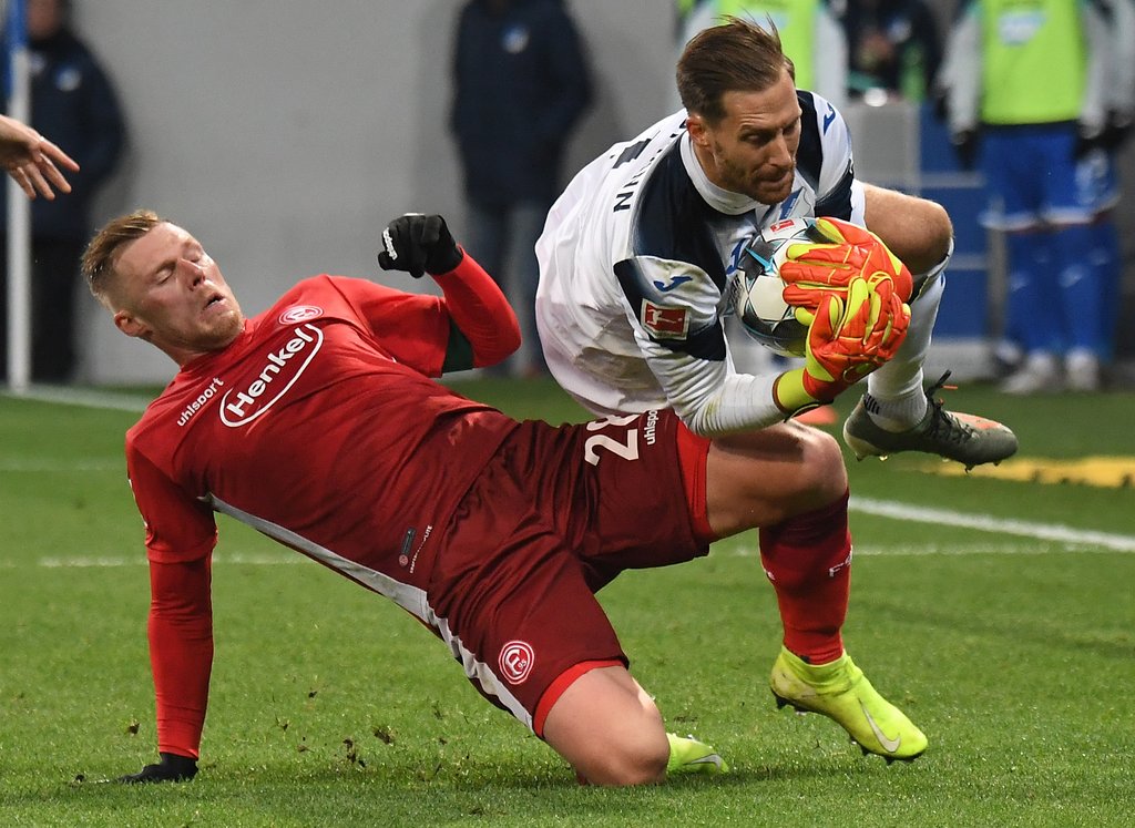 Düsseldorf-Stürmer Rouwen Hennings: "Die spielen nickelig"