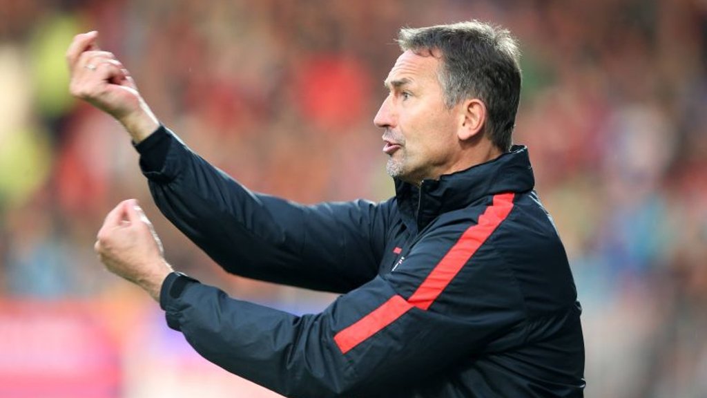 Achim Beierlorzer will Qualität und Mentalität in der Nachwuchsarbeit von RB Leipzig zusammenbringen.