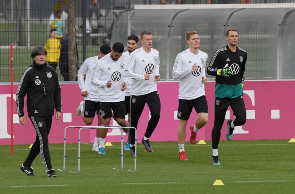 Mit Klostermann und Halstenberg sind zwei Spieler von RB Leipzig mit der deutschen Nationalmannschaft unterwegs.