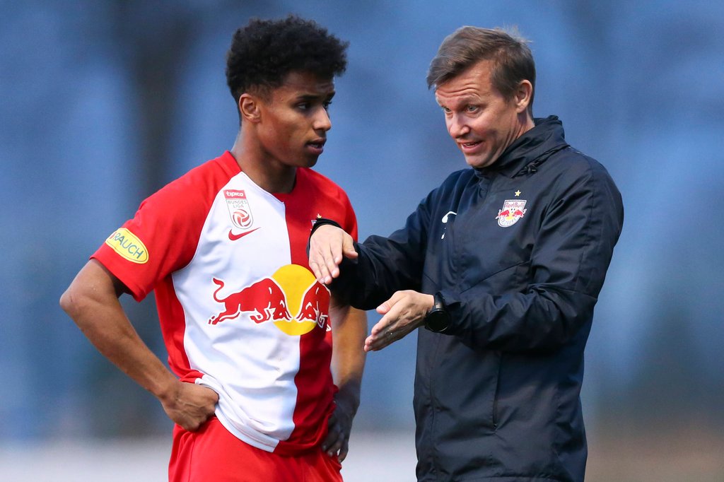 Jesse Marsch mit Karim Adeyemi bei Red Bull Salzburg.