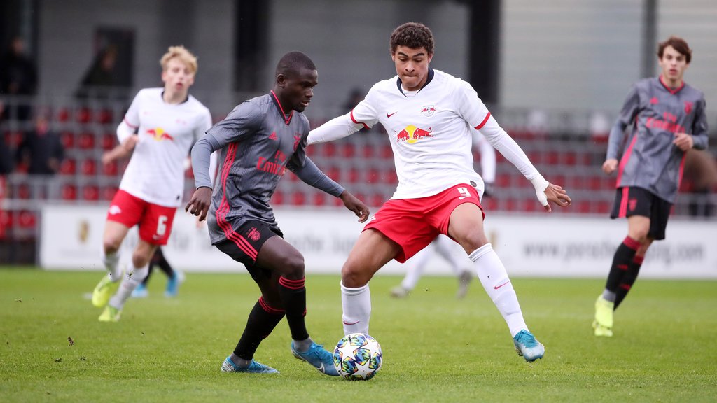 Auf Lissabon trifft Noah Holm demnächst wohl in der Liga Nos statt für die U19 von RB Leipzig.