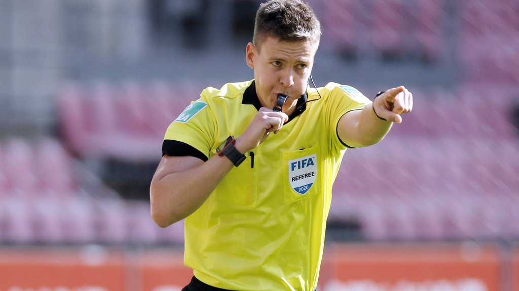 Daniel Siebert zeigte beim 3:3 zwischen RB Leipzig und dem FC Bayern am 10. Spieltag eine exzellente Leistung.