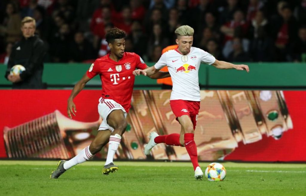 Kingsley Coman, Kevin Kampl / Aktion / Spielszene / Zweikampf / / Fußball Fussball / DFB Pokal Finale Herren / Saison 2018/2019 / 25.05.2019 / RasenBallsport RB Leipzig RBL vs. FC Bayern München FCB / DFL regulations prohibit any use of photographs as image sequences and/or quasi-video. / *** Kingsley Coman, Kevin Kampl action game scene duel sports football football DFB cup final men season 2018 2019 2019 25 05 2019 grass ball sports RB Leipzig RBL vs. FC Bayern Munich FCB DFL regulations prohibit any use of photographs as image sequences and or quasi video