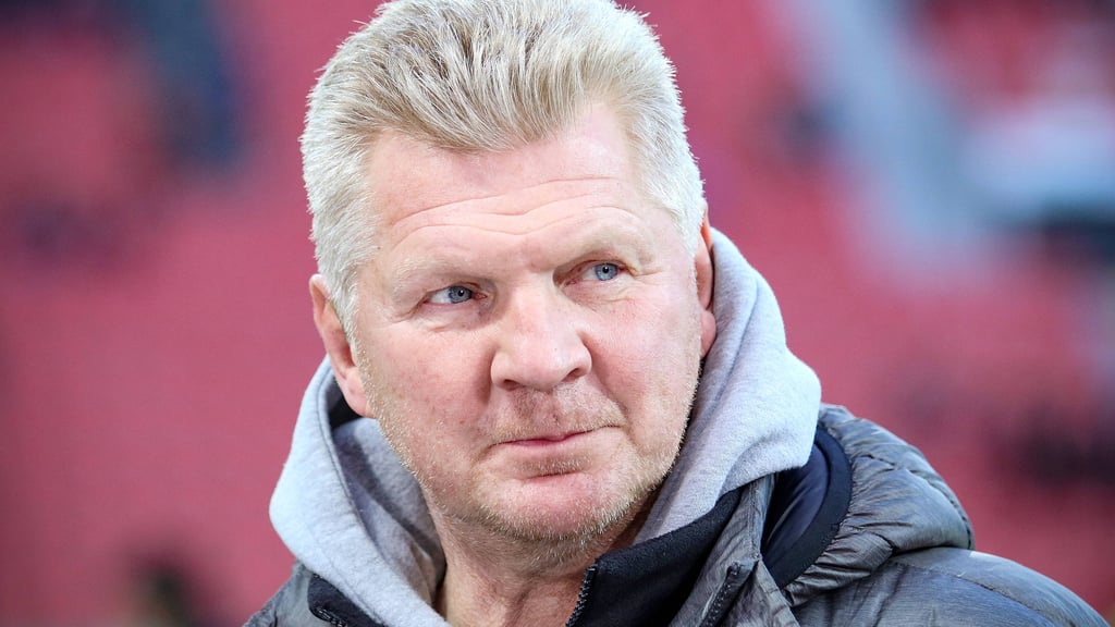 Stefan Effenberg kritisiert die Spielweise von RB Leipzig.