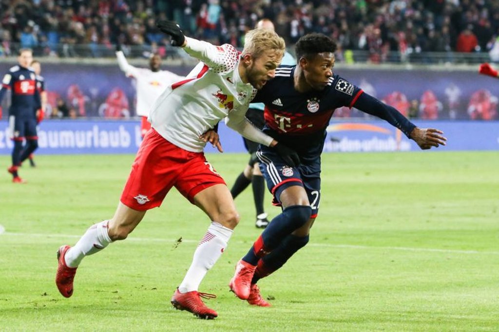 Die Österreicher David Alaba und Konrad Laimer kennen sich auch aus der Bundesliga.