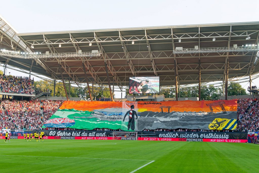 Auch gegen Augsburg wollen die RBL-Fans für das zentrale Stadion werben.