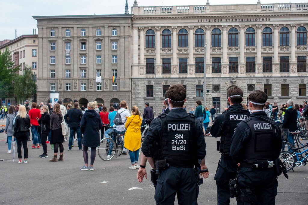 Auf mögliche Menschenansammlungen während der Spiele von RB ist die polizei vorbereitet. (Symbolbild)