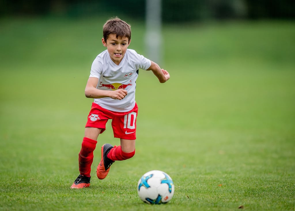 Kleiner Balljäger: ein Talent aus der U8 von RB Leipzig.